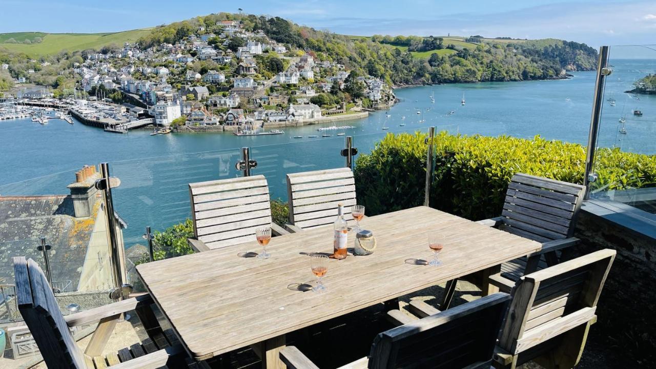 Villa Out To Sea - Stunning Views, Elevated Position With Onsite Parking à Dartmouth Extérieur photo