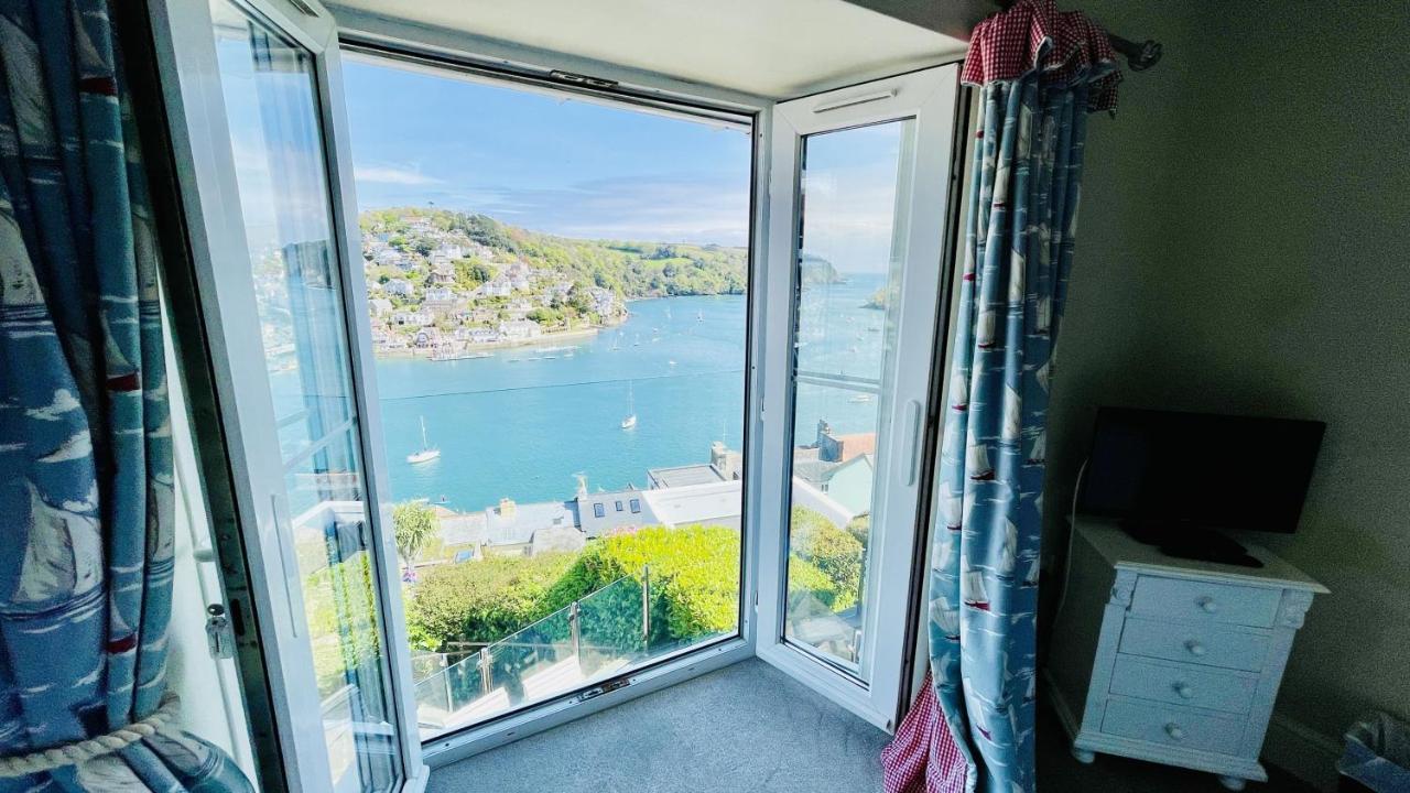 Villa Out To Sea - Stunning Views, Elevated Position With Onsite Parking à Dartmouth Extérieur photo