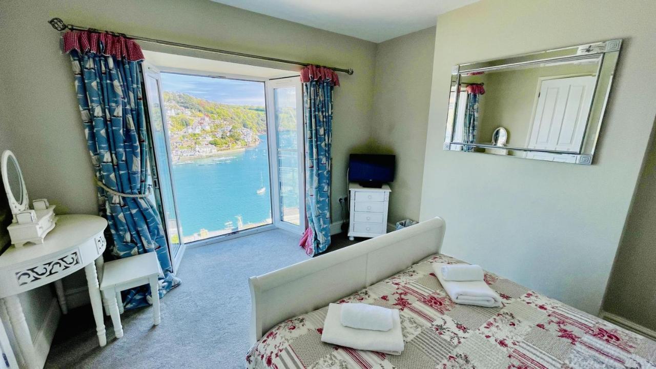 Villa Out To Sea - Stunning Views, Elevated Position With Onsite Parking à Dartmouth Extérieur photo